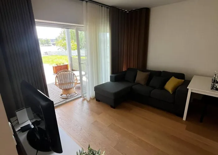 Apartment Pipirest River-view With A Terrace