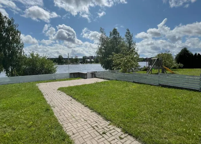 Pipirest River-view With A Terrace Apartment